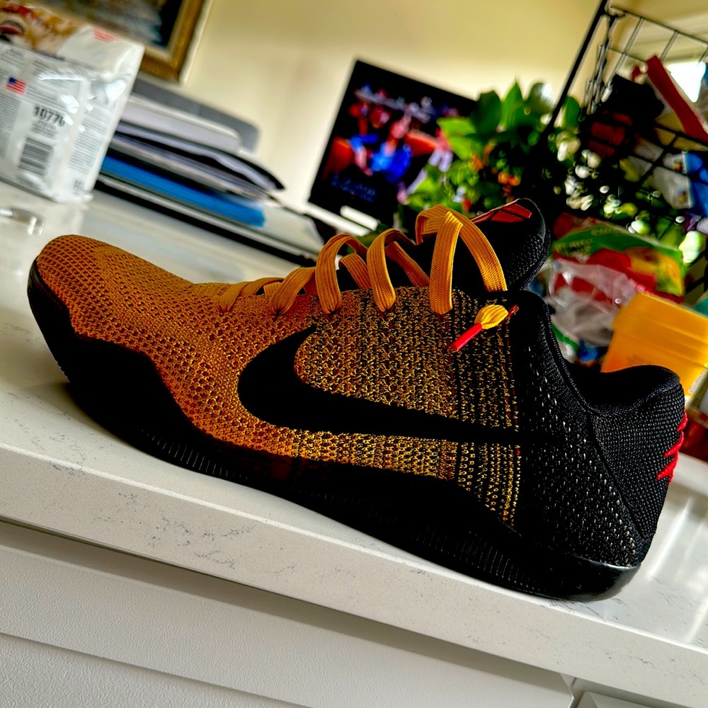Real Kobe 11 elite low “Bruce Lee” almost new!!!